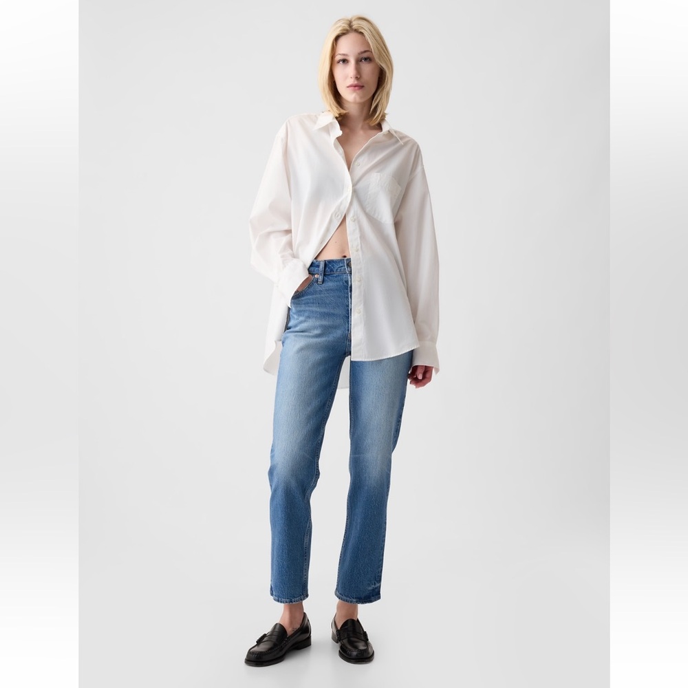 GAP High Rise Cheeky Straight Jeans in Light Indigo
